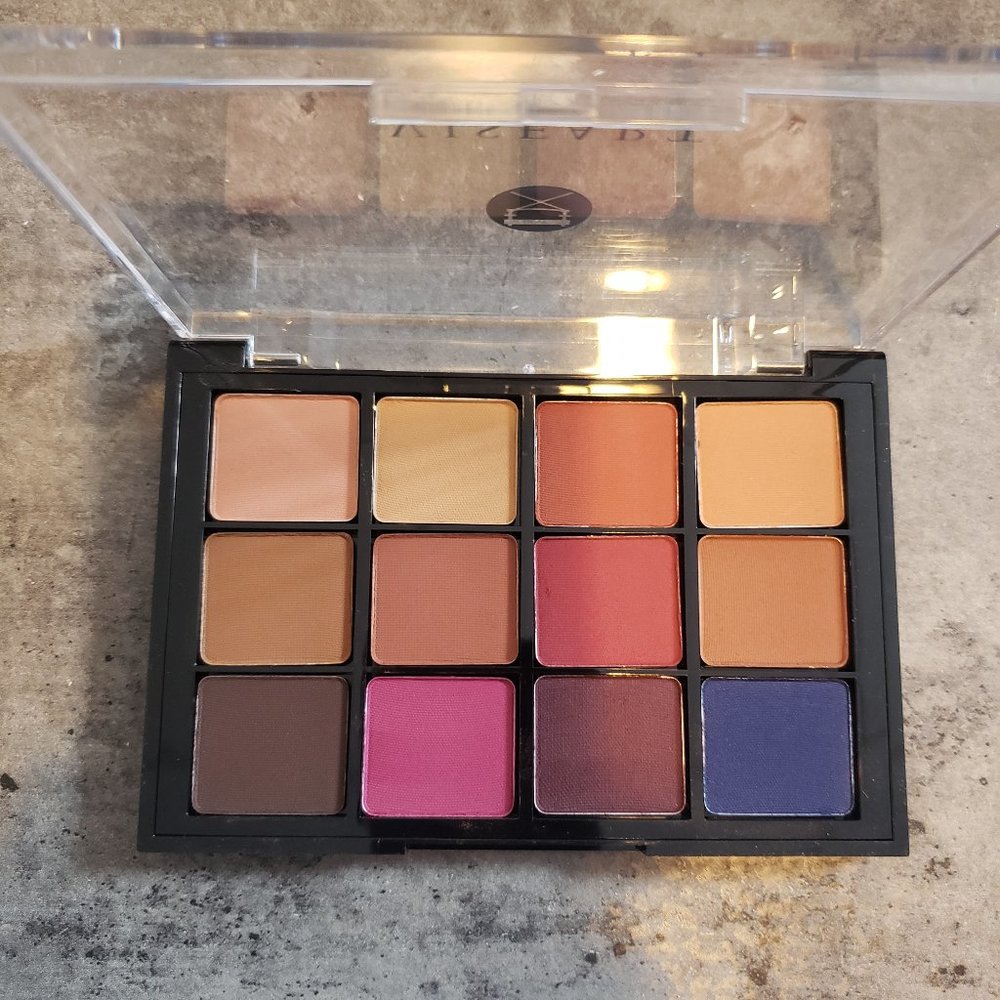 Viseart 12 pan neutral mattes eye shadow palette